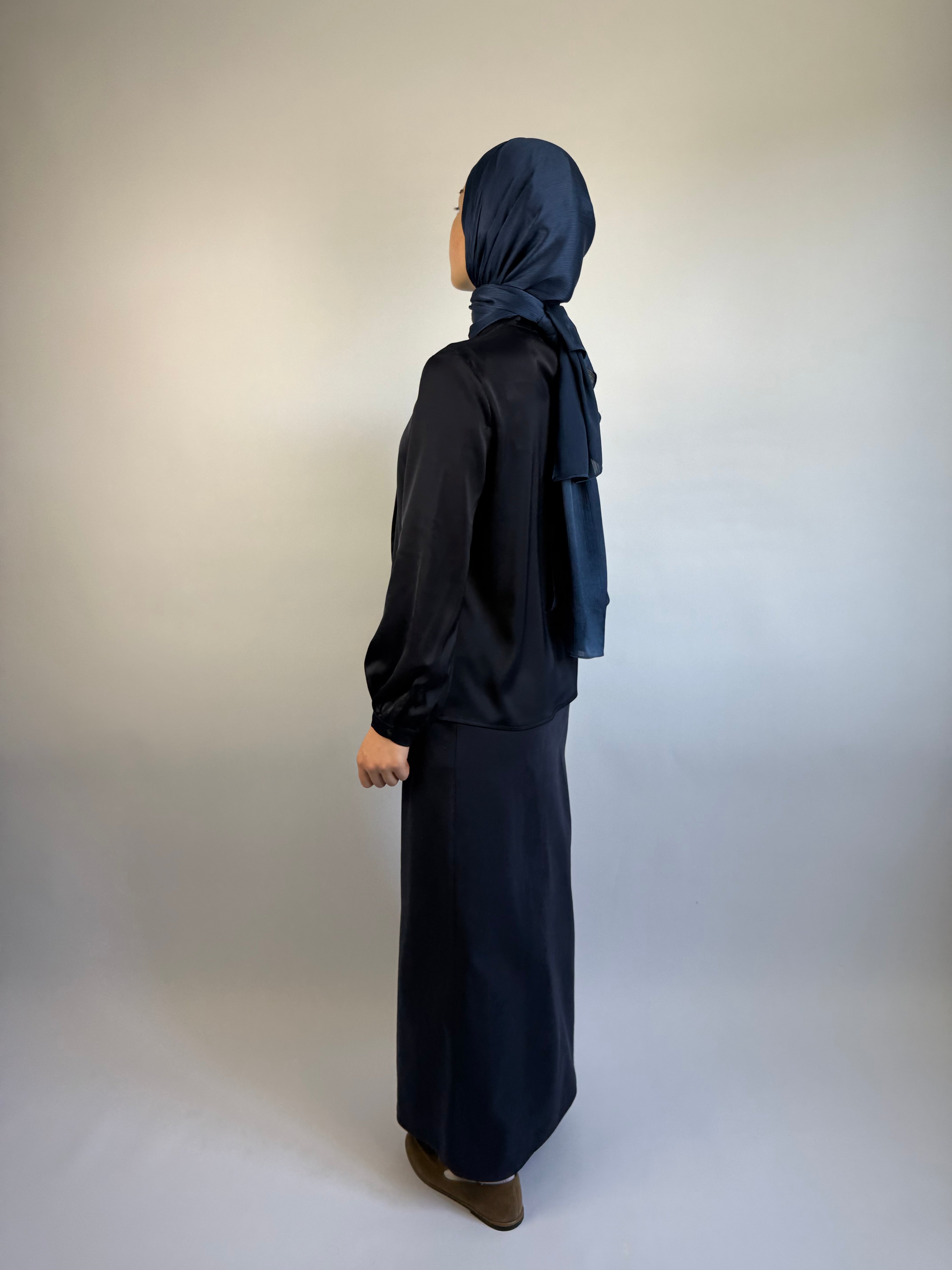 Blouse élégante bleu profond