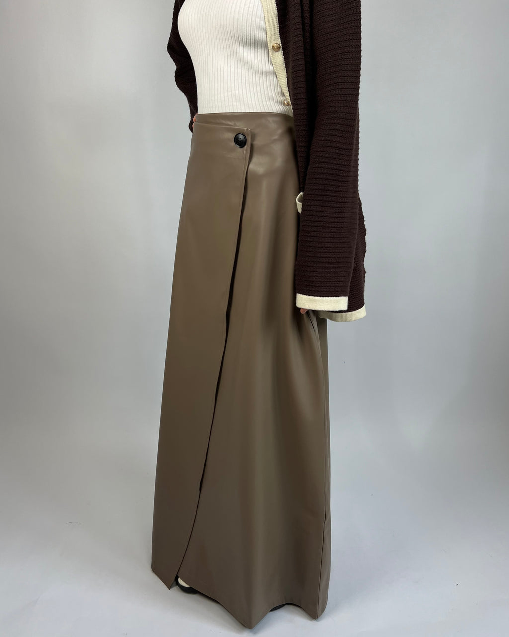 Jupe effet cuir beige